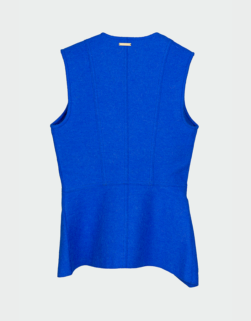 Ema Vest