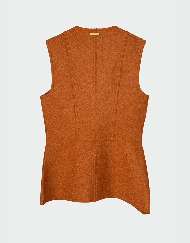 Ema Vest