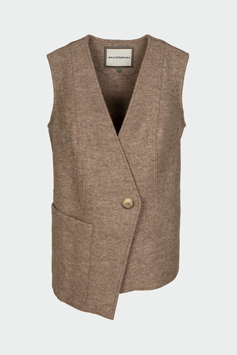 Ema Vest
