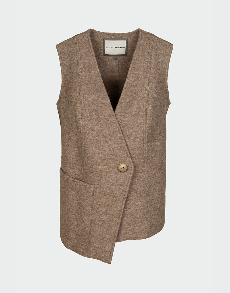 Ema Vest