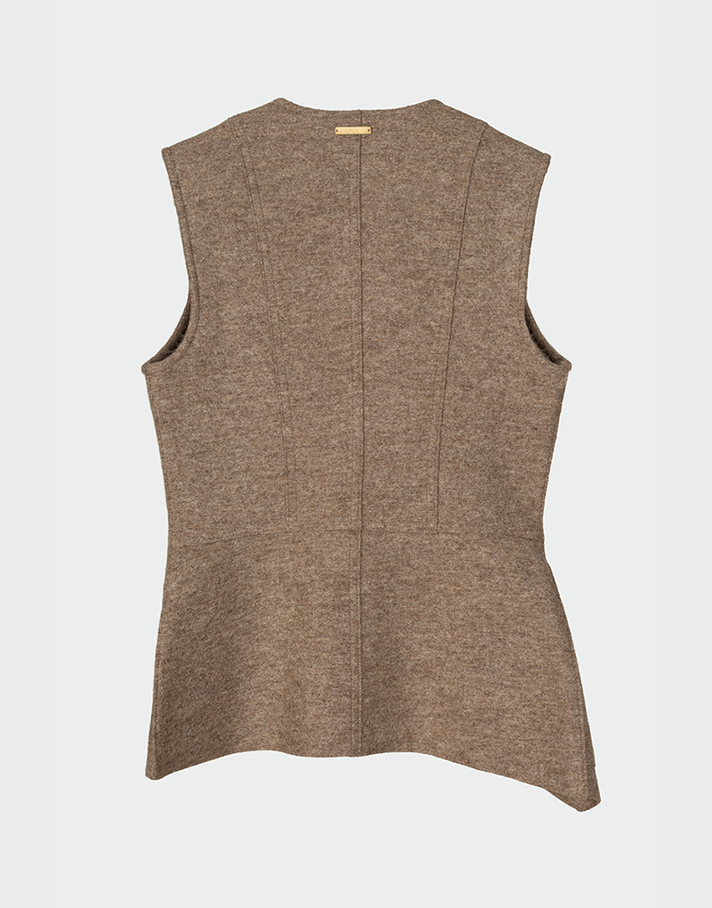 Ema Vest