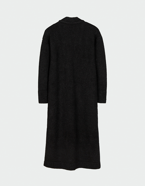 Vista trasera de cárdigan largo negro de lana baby alpaca con mangas largas y diseño recto atemporal